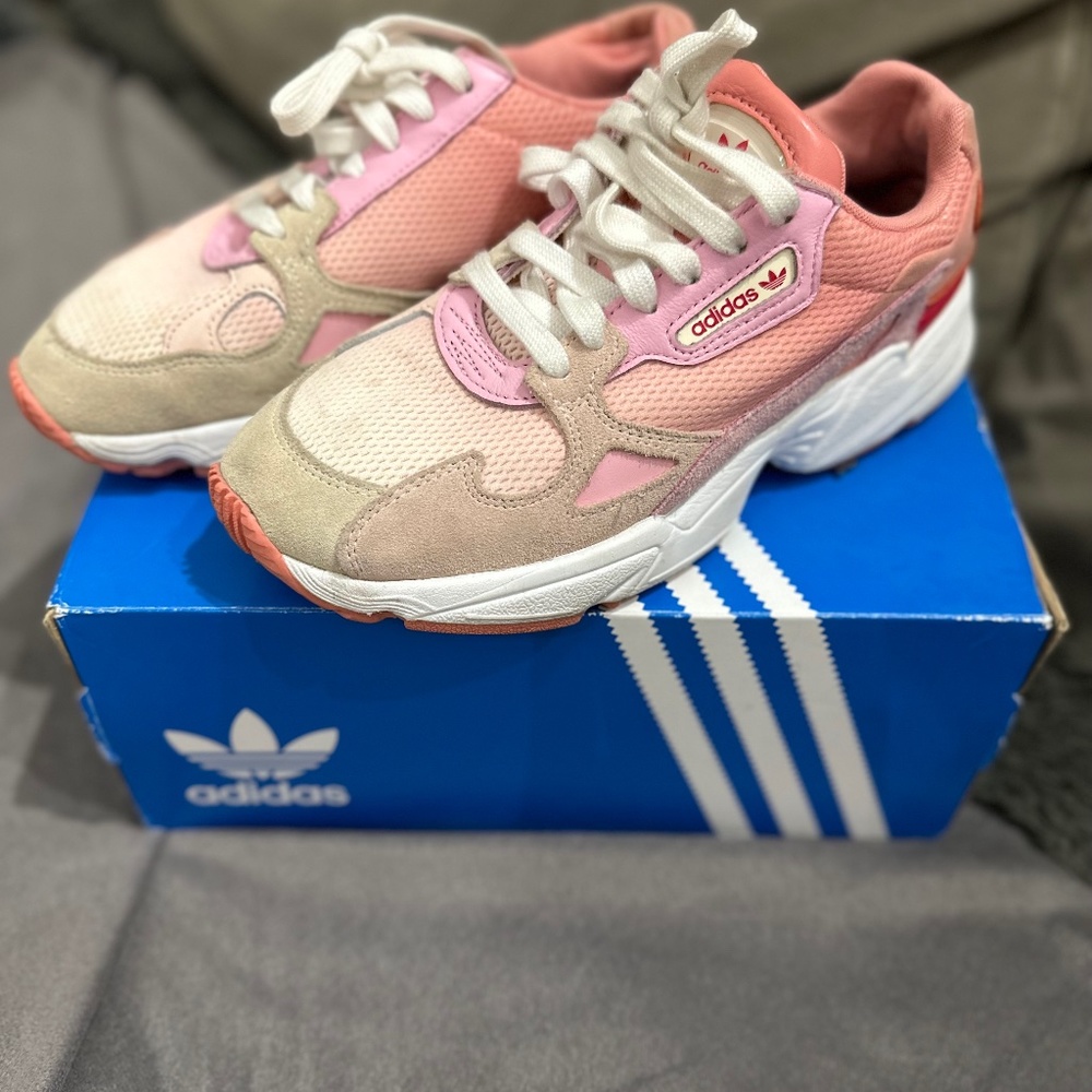 Women sneakers